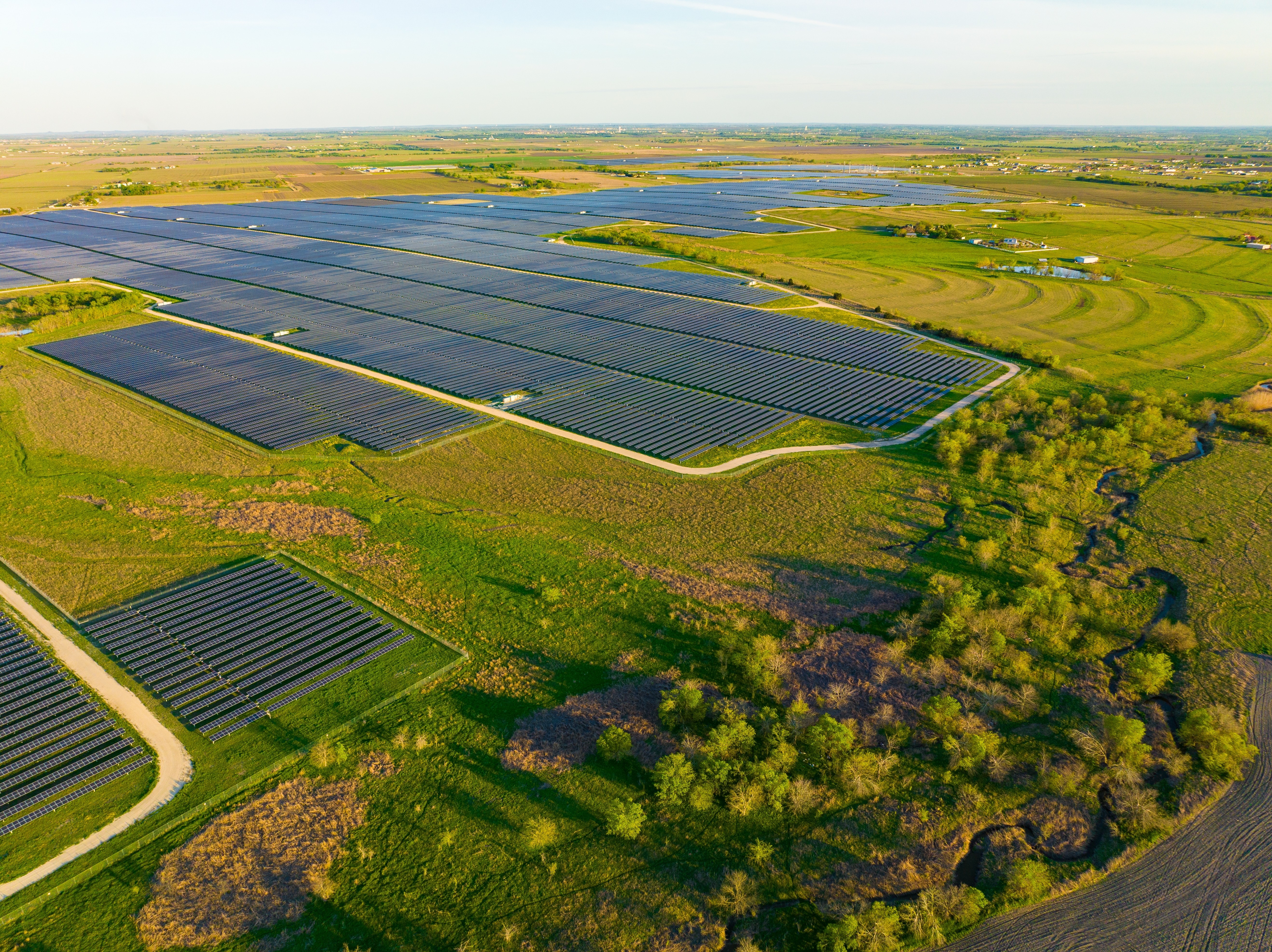 AI boom drives renewables despite US policy hostility